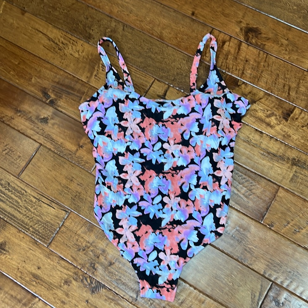 Total, 1 pc swimsuit, nwot, 4X